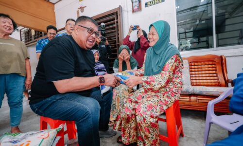 KERAJAAN NEGERI TERUS BERKHIDMAT UNTUK RAKYAT
