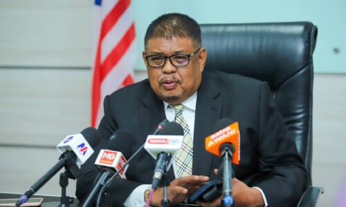 MELAKA HARAP RAKYAT NILAI HASIL KERJA, TOLAK POLITIK KEBENCIAN