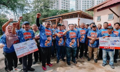 MASALAH NELAYAN PANTAI KUNDOR AKAN DISELESAIKAN SATU PERSATU
