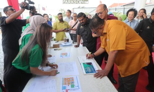 PELANCONGAN KESIHATAN MELAKA TERIMA 339,398 PENGUNJUNG SETAKAT JUN