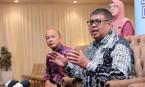 E-MEL RAKYAT JADI IDENTITI DIGITAL MELAKA