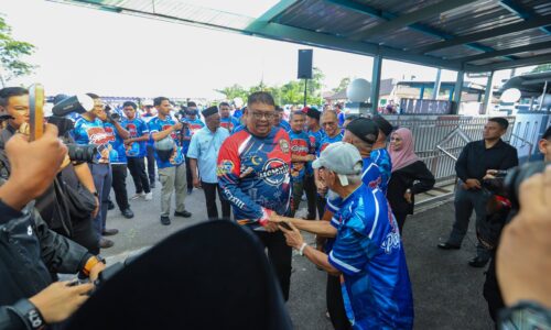SIRI JELAJAH BAWA KETUA MENTERI MASUK KE DALAM KEHIDUPAN RAKYAT