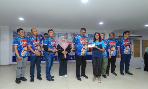 RM150,000 LAMBANG KASIH SAYANG TOK RAUF UNTUK ORANG PAYA RUMPUT