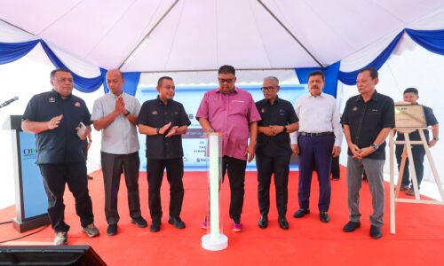 TIANG FIBER GUNA SAMA PEMANGKIN PEMBANGUNAN INFRASTRUKTUR DIGITAL