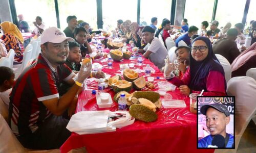TERIMA KASIH KONGSI REZEKI BERI RAKYAT RASA ‘DURIAN MAHAL’