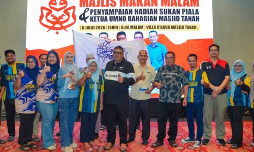 DUN AYER LIMAU JUARA KESELURUHAN SUKAN PIALA KETUA UMNO BAHAGIAN MASJID TANAH