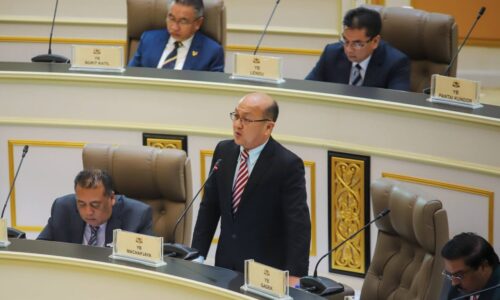 RM1.25 JUTA NAIK TARAF KK BUKIT RAMBAI, TINGKATKAN KESELESAAN RAKYAT