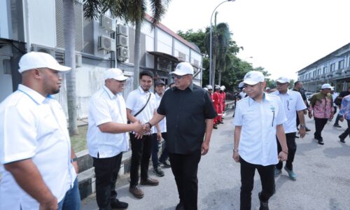 PELABUHAN ANTARABANGSA KUALA LINGGI CAPAI KEMAJUAN LEBIH 10 PERATUS