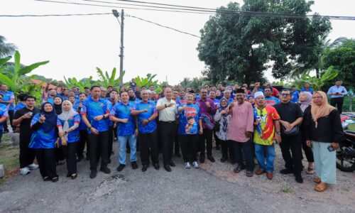 WRUR PAYA RUMPUT: MBMB SAYANG RAKYAT, BANTU 6 KELUARGA BINA KEHIDUPAN BAHARU