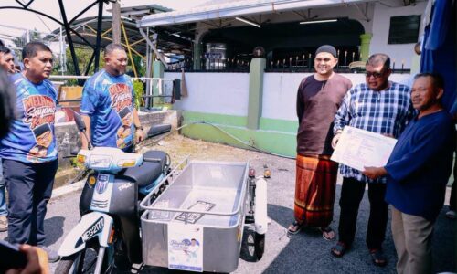HADIAH ISTIMEWA TOK RAUF UNTUK ‘PENIAGA KAMPUNG’