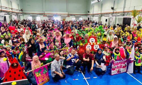 WRUR PAYA RUMPUT: BUAH-BUAHAN TEMPATAN SEMAI SEMANGAT PERPADUAN SI CILIK