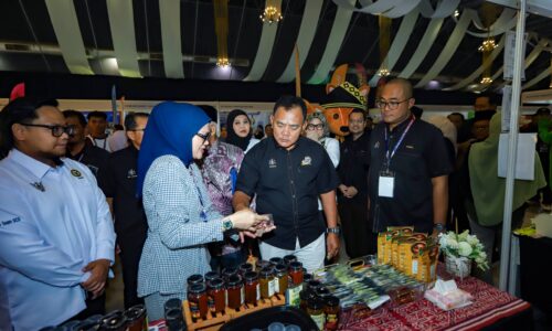 MAIM BANTU USAHAWAN DAPATKAN PENSIJILAN HALAL DI MIHF’26