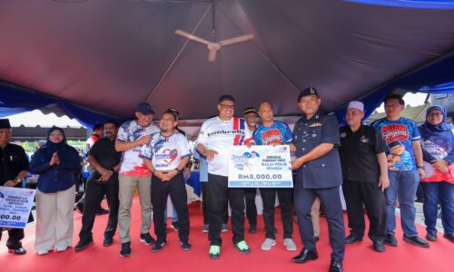 DARI TAMAN HINGGA KE KAMPUNG, REMBIA DILIMPAHI KASIH SAYANG TOK RAUF
