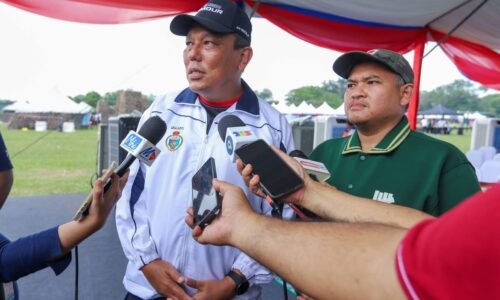 PENGANJURAN SUKAN DUA JIWA SATU HATI TONJOL PERANAN TDM DI MATA RAKYAT