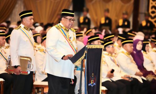 MELAKA SEDANG CIPTA MOMENTUM UNTUK RAKYAT