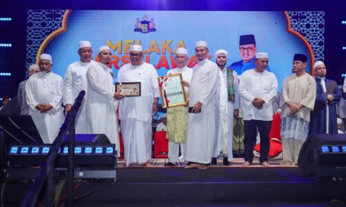 INSAN SUMBANG BAKTI PERKASA SYIAR ISLAM TERIMA PENGIKTIRAFAN