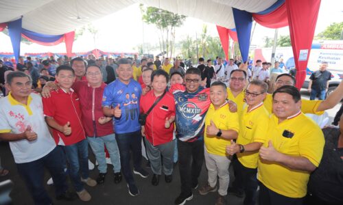 TELOK MAS RASAI KASIH SAYANG, TEDUHAN DI BAWAH ‘POHON RENDANG’