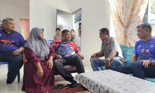 SAADON, KHADIJAH MENITI USIA EMAS DI SYURGA IDAMAN