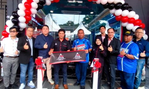 ‘BERMODALKAN’ KEMAHIRAN, ANAS BINA EMPAYAR PENYAMAN UDARA