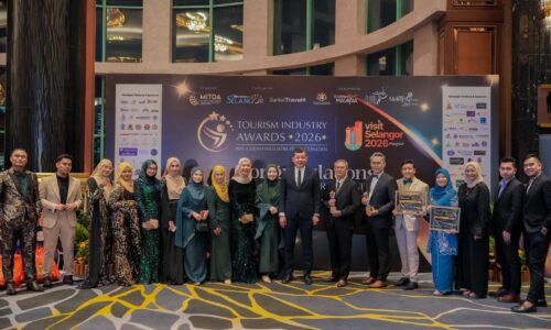 POPULARITI MELONJAK, MENARA TAMING SARI DIIKTIRAF TERBAIK DALAM MALAYSIA
