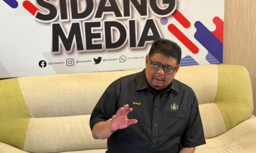 MELAKA SAMBUT MERDEKA TEPI LAUT, 3 KAPAL PERANG TLDM ‘BERLABUH’