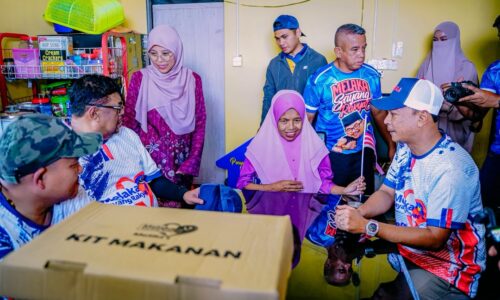 ‘PEMIMPIN TIDAK BOLEH DUDUK ATAS KAYANGAN, KENA JENGUK RUPA PARAS BUMI’ – AB RAUF
