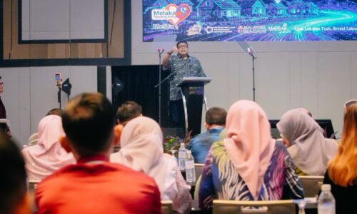 ENAM RESOLUSI JADI KERANGKA KAMPUNG DIGITAL MELAKA 2.0