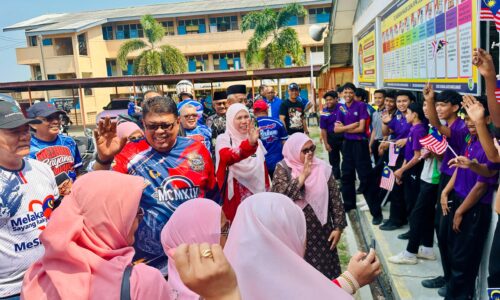 TOK RAUF BERAZAM BINA ‘TITIAN KEJAYAAN’ UNTUK ANAK MELAKA