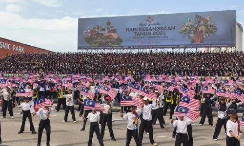 70,000 DIJANGKA ‘BANJIRI’ KLEBANG SEMPENA HARI KEBANGSAAN