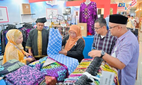 PRODUK, WARISAN MELAKA ‘MENYERLAH’ DI KUALA LUMPUR