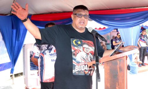 RM1.06 JUTA BANTU 42 KELUARGA AYER LIMAU NIKMATI KEDIAMAN LEBIH SELESA