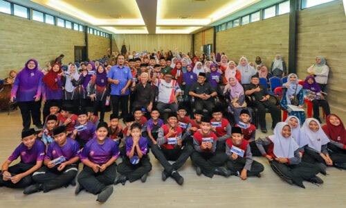 SAYANG ANAK DATANG DARI HATI, BUKAN PERANTI – AB RAUF