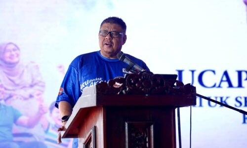 ‘ITU PARTI DIA, SAYA JAGA KEPENTINGAN PARTI SAYA’ – AB RAUF