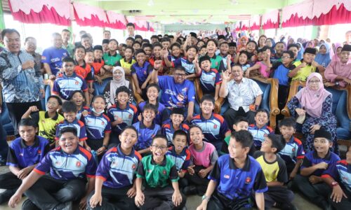 TOK RAUF PESAN JANGAN BIAR ‘AI’ ASUH HIDUP ANAK-ANAK