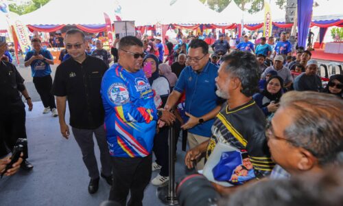 WRUR TANJUNG BIDARA: HEBAT TERIMA LEBIH 124 ADUAN