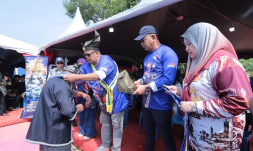 LAGA BADAI SELAT MELAKA HIMPUN LEBIH 500 PESILAT