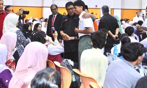 PENDIDIKAN JADI ASAS LAHIR PEMIMPIN PELAPIS MASA DEPAN MELAKA