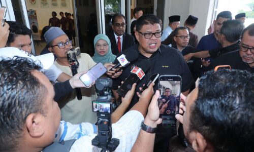 PRN MELAKA: BAYANGAN CALON? TUNGGU SEBELUM HARI PENAMAAN – AB RAUF