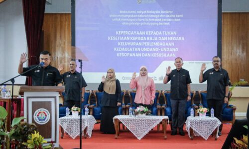 SALHAH MAHU KAWASAN LAPANG ‘DIHIJAUKAN’, BERI MANFAAT KEPADA PENDUDUK TAMAN PERUMAHAN