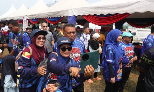 AYER LIMAU TERIMA LIMA MENARA TELEKOMUNIKASI SEJAK 2022