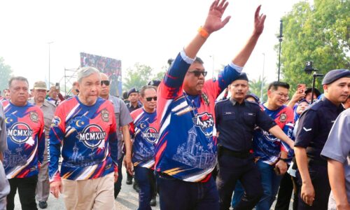 MELAKA BINA MASA DEPAN, BERMULA DENGAN ANAK MUDA