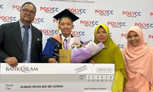 AHMAD IRFAN GENGGAM ANUGERAH KETUA PENGARAH