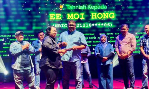JADIKAN MELAKA SAYANG RAKYAT JIWA PERKHIDMATAN AWAM – AB RAUF