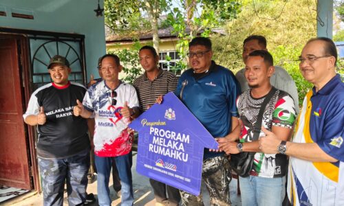 ‘SYUKUR TAK PERLU LAGI ALIH-ALIH KATIL AYAH ELAK AIR HUJAN’