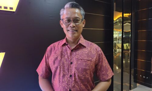 HARI MALAYSIA: TAWAR DISKAUN KHAS, MENARA TAMING SARI SASAR 4,000 PENGUNJUNG