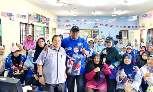 USIA BUKAN HALANGAN, ‘TOK RAUF’ TERUS BERJUANG UNTUK RAKYAT