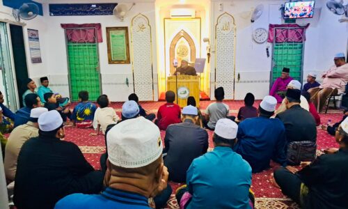 WRUR TANJUNG BIDARA: MAJLIS ILMU JADI SANTAPAN ROHANI JEMAAH UJONG PADANG