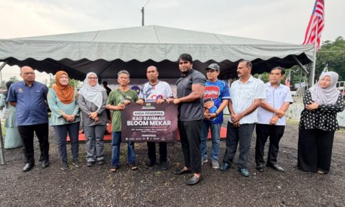 10,000 GOLONGAN SASAR BAKAL TERIMA MANFAAT KAD RAHMAH BLOOM MEKAR MEDIPULIH