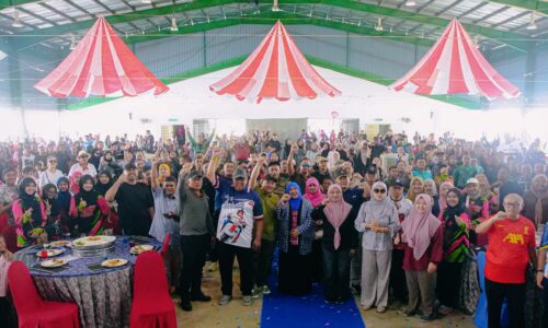 MELAKA PERKUKUH HUBUNGAN, BELA KEBAJIKAN WARGA GERAK KHAS