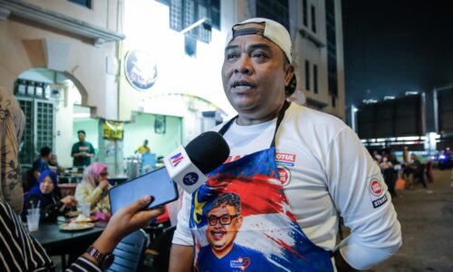 AB RAUF, KETUA MENTERI ‘GRED A’